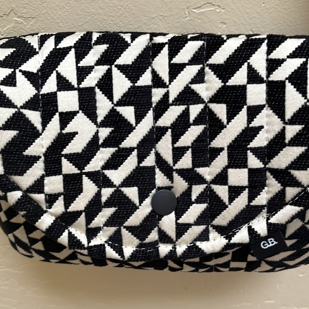 Gene Bunger Cross Body Black& White Adjustable bag From The Sonoran Collection